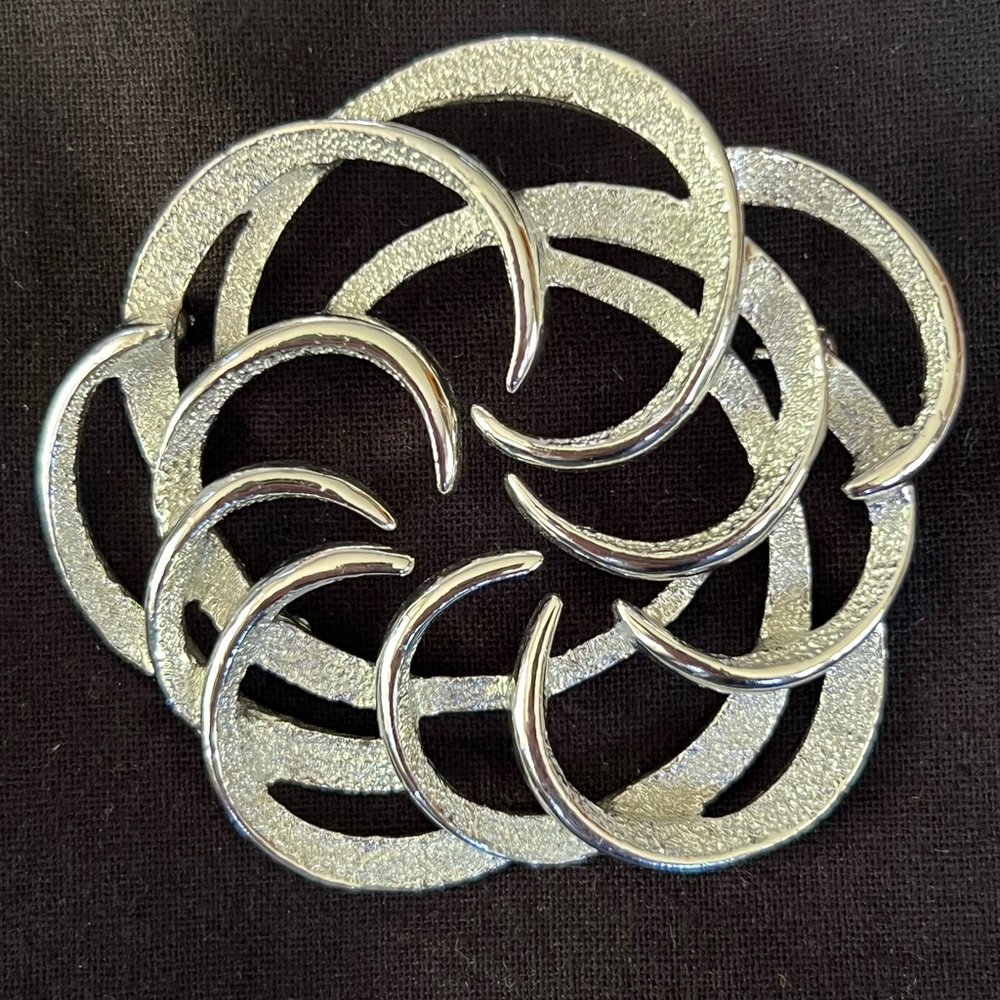 Vintage Sarah Coventry Brooch
